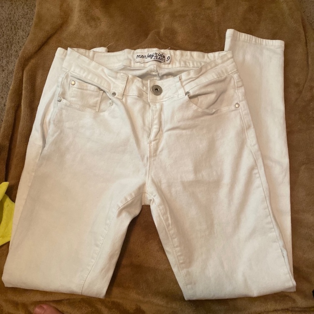 Clothes - Picture 3 of 3